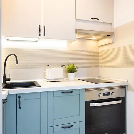 New! Sea View With Aircon In Center Of Americas Апартаменты